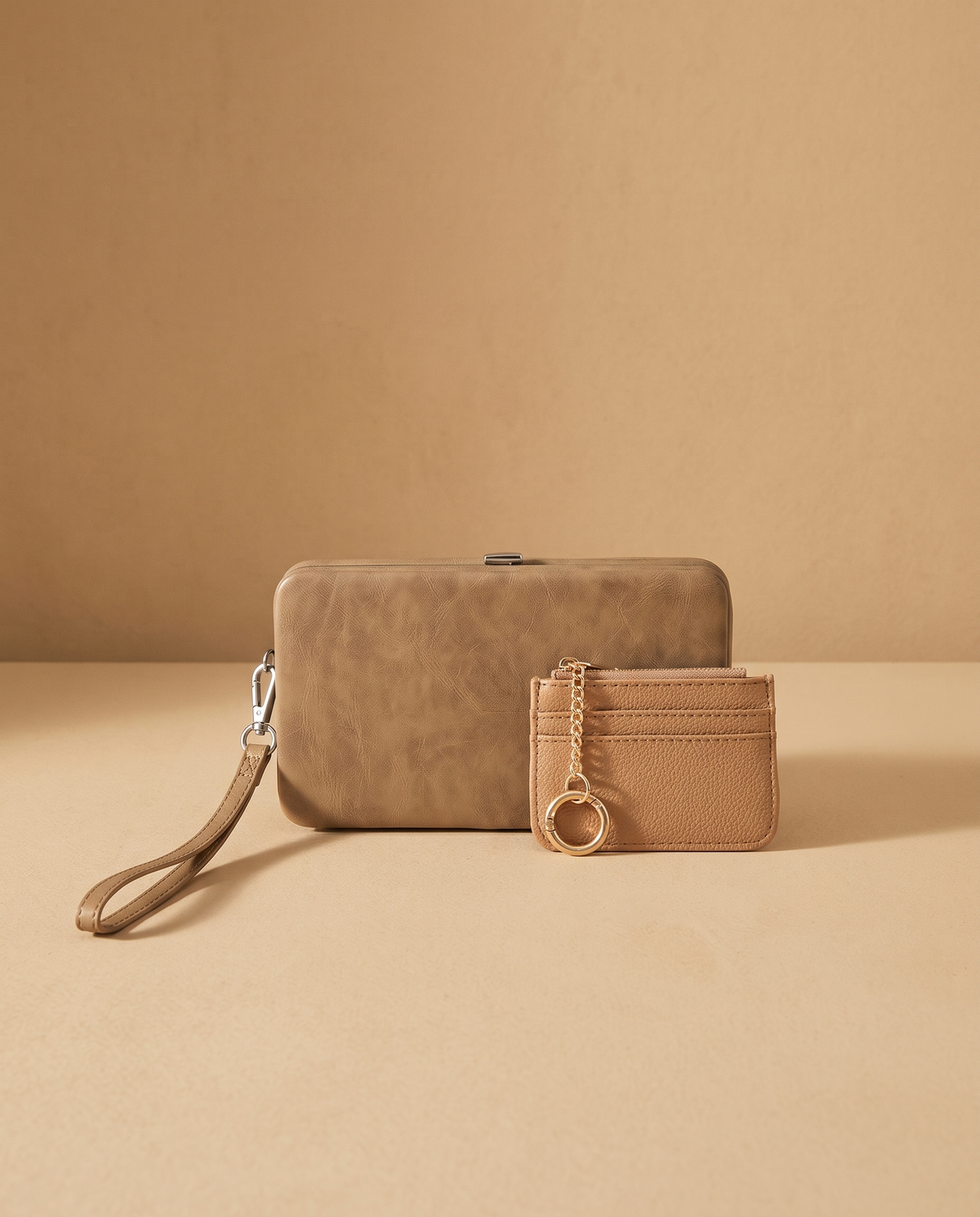 Nouva Wallets and Cardholders collection