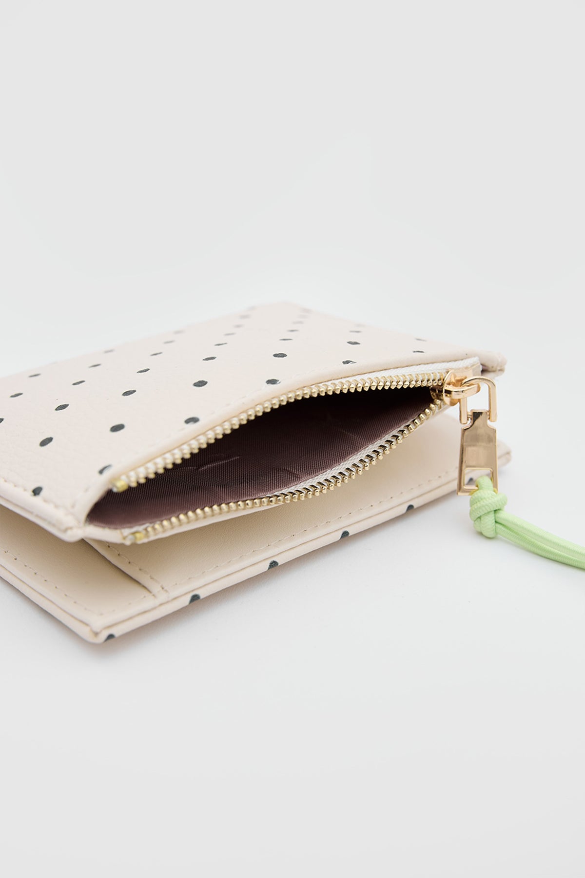 Coquette Polka Dot Wallet in beige, view 4 – Nouva
