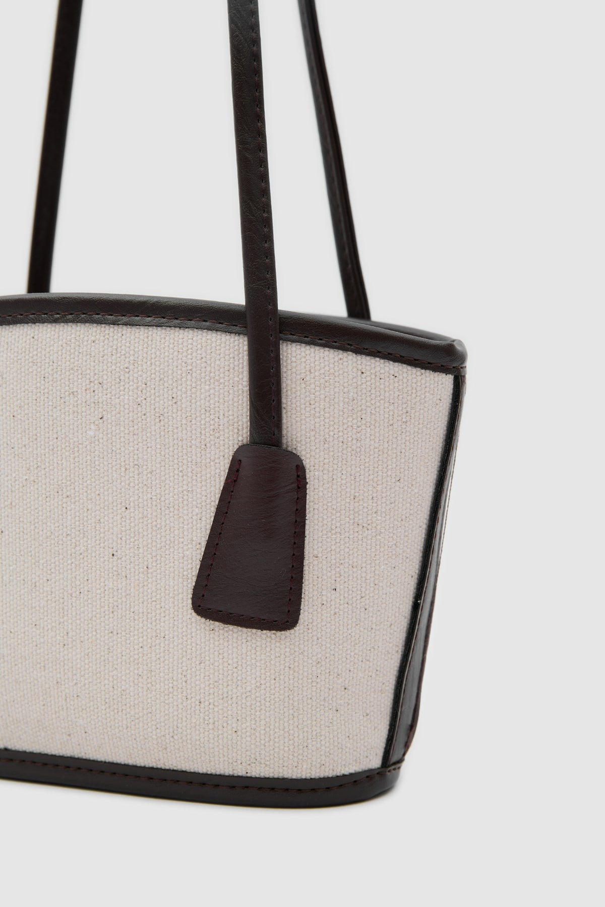 Dubhe Canvas Bucket Bag in brown, view 3 – Nouva