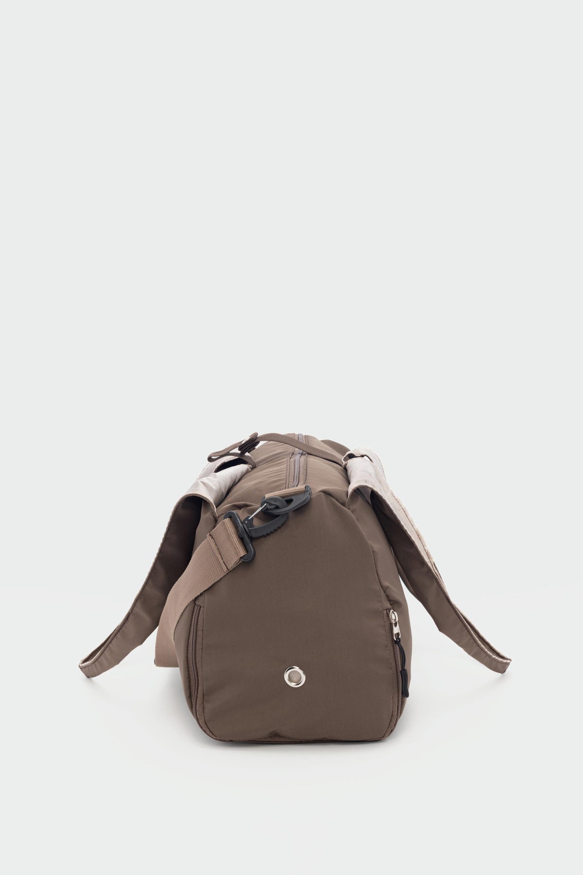 Merak Sport Shoulder Bag in brown, view 5 – Nouva