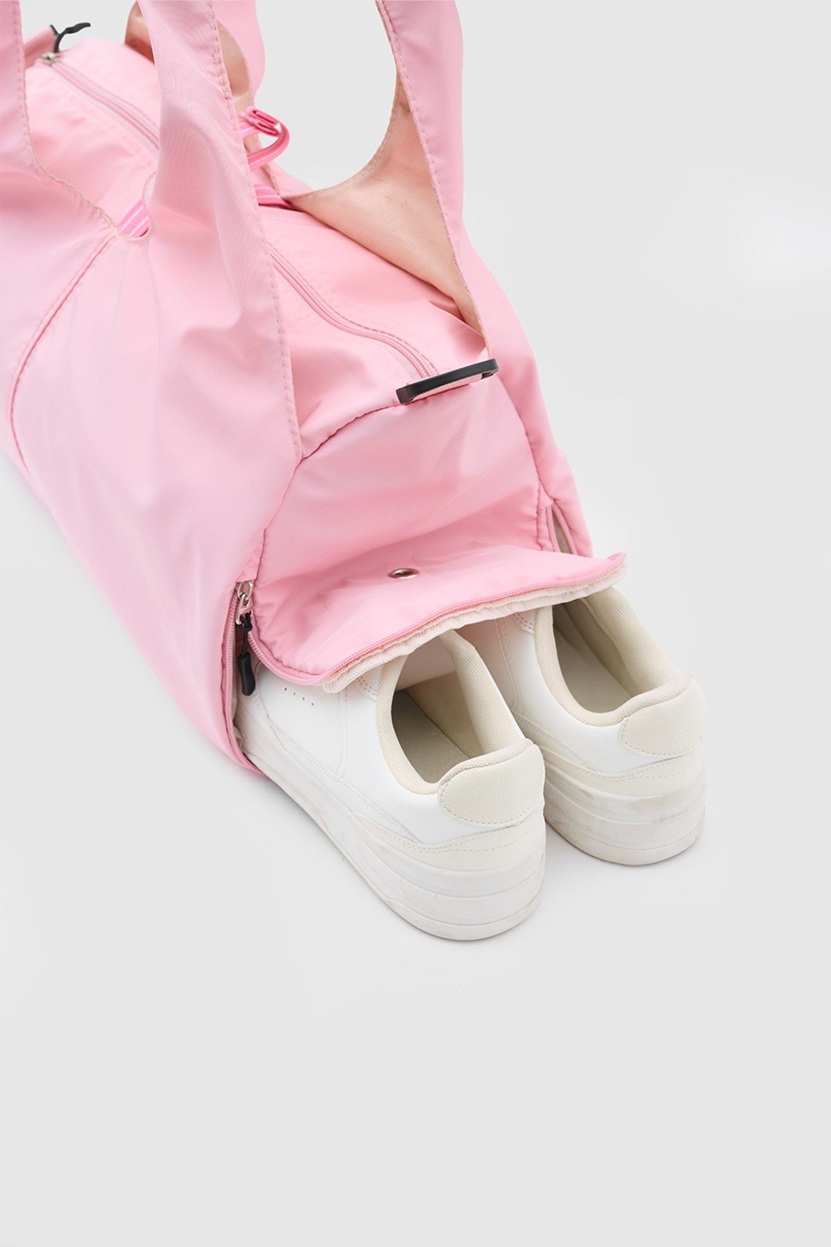 Merak Sport Shoulder Bag in pink, view 3 – Nouva