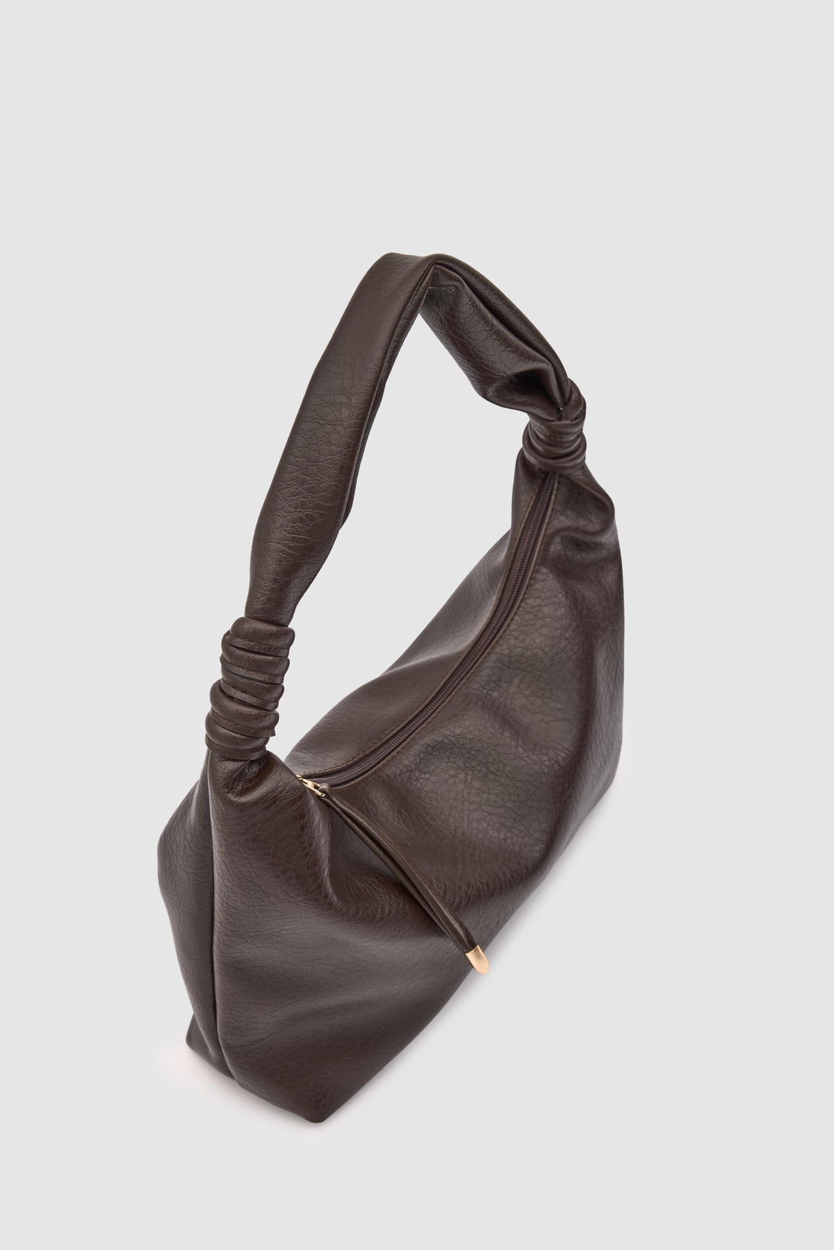 Munira Oval Shoulder Bag in espresso, view 3 – Nouva