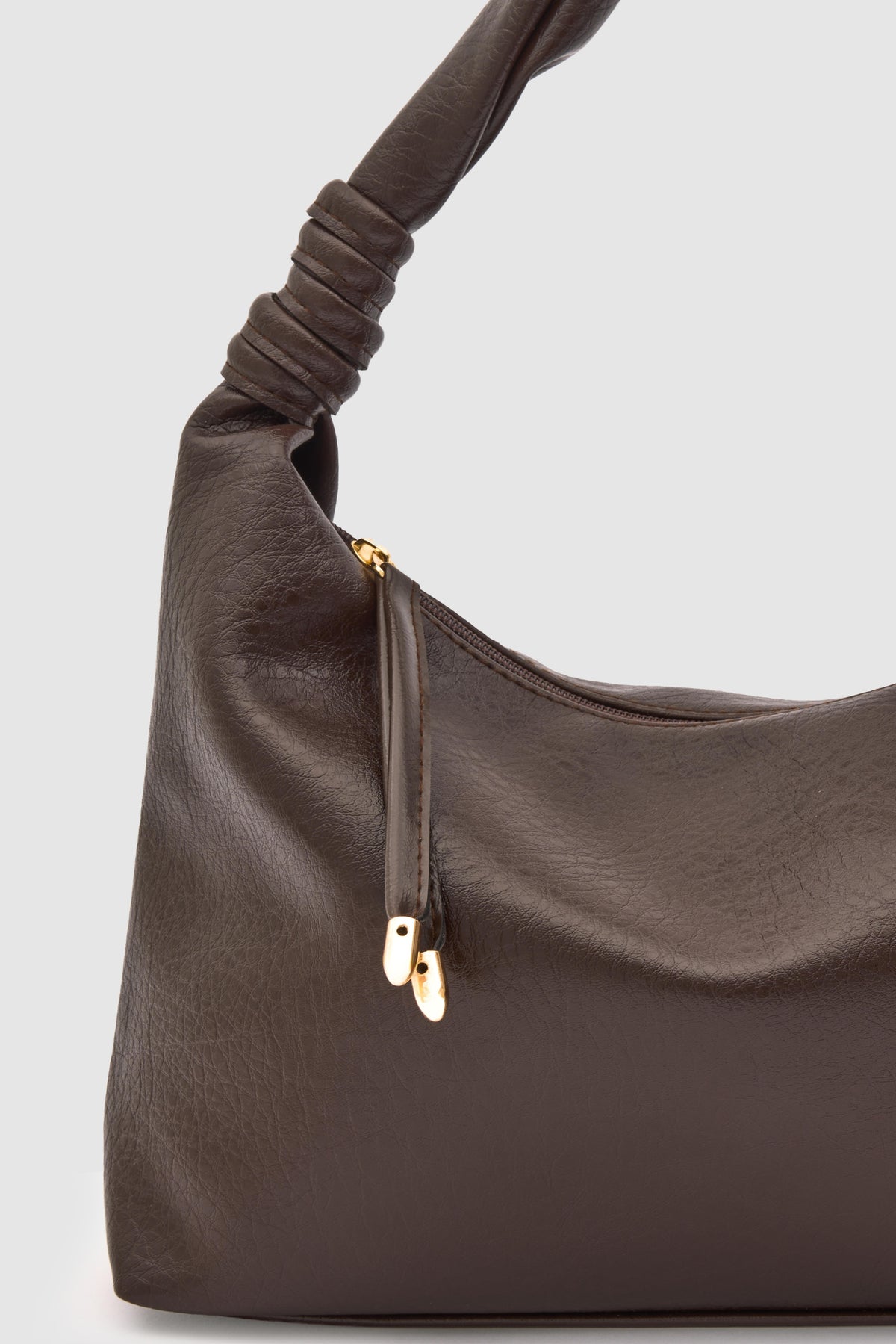 Munira Oval Shoulder Bag in espresso, view 4 – Nouva
