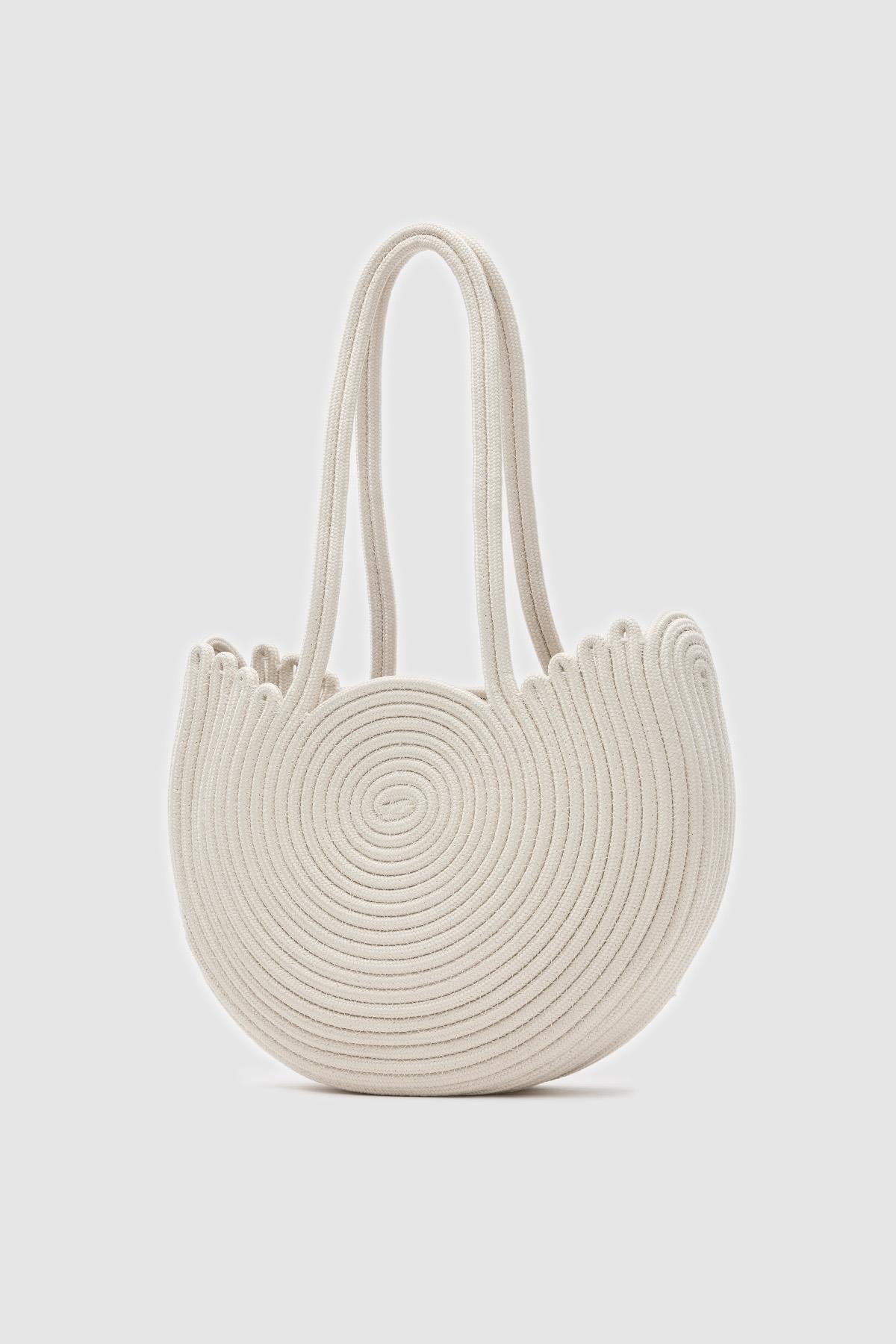 Najma Straw Shoulder Bag in cream, view 2 – Nouva
