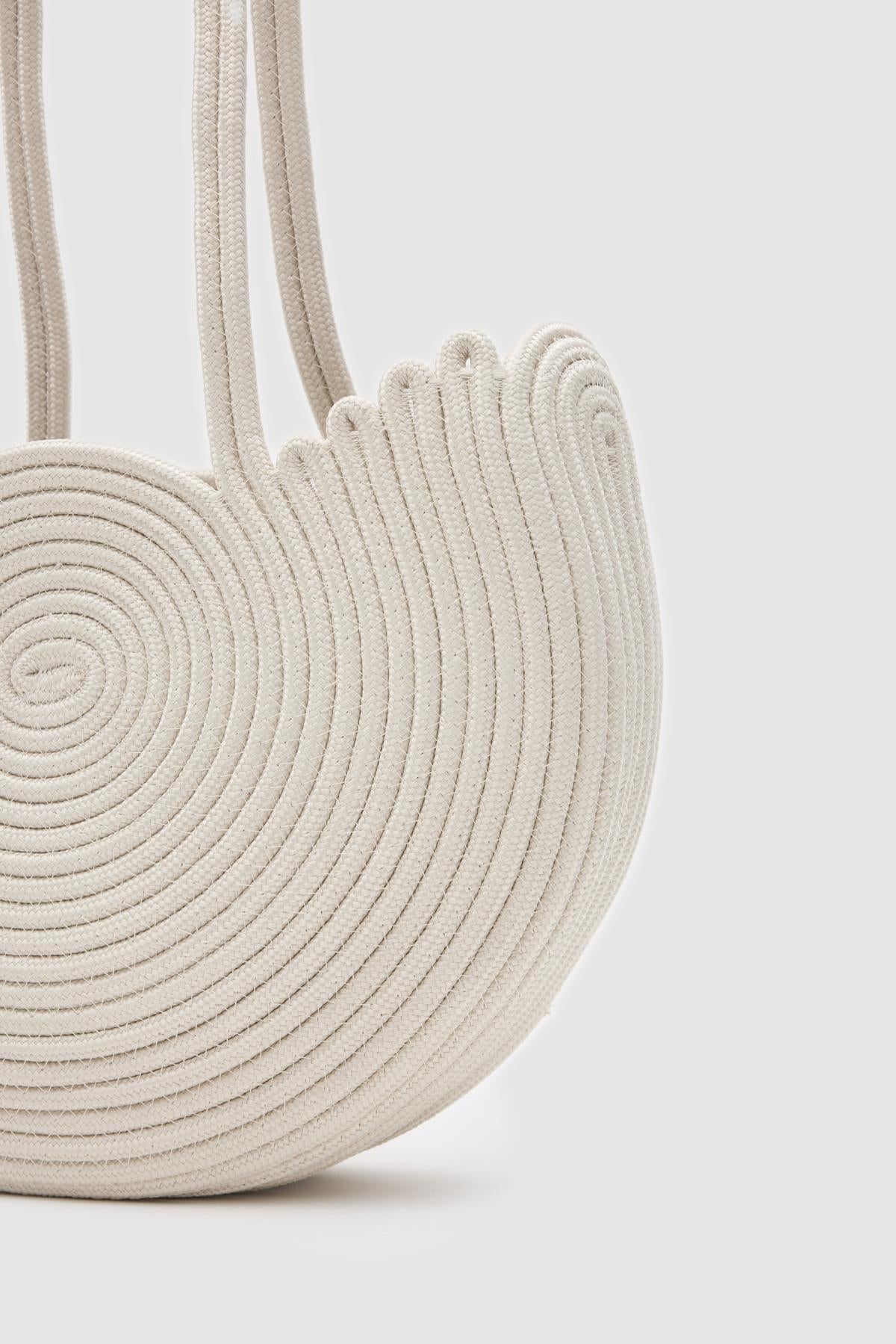 Najma Straw Shoulder Bag in cream, view 6 – Nouva