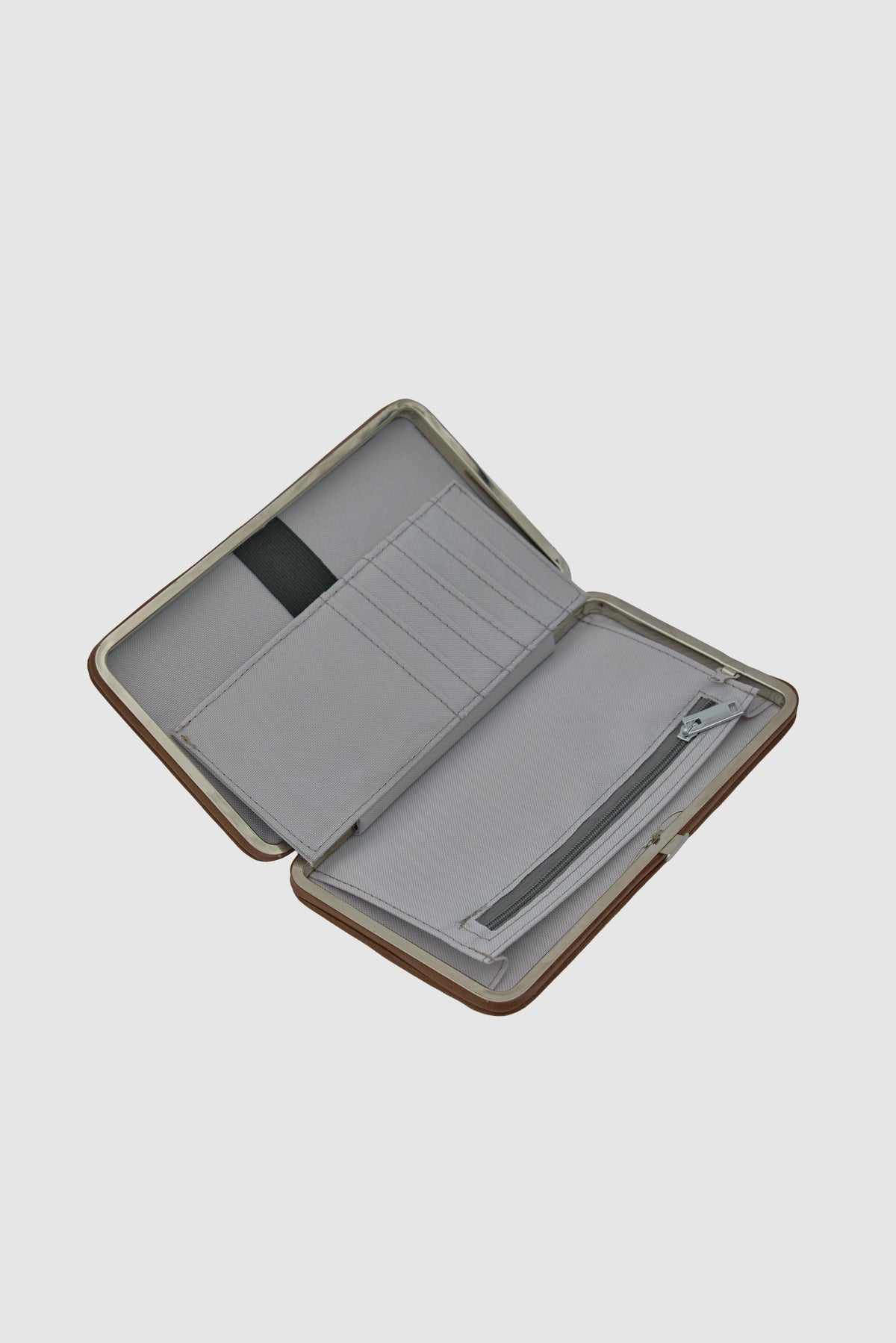 Nouveaute Portfolio Wallet in tan, view 3 – Nouva