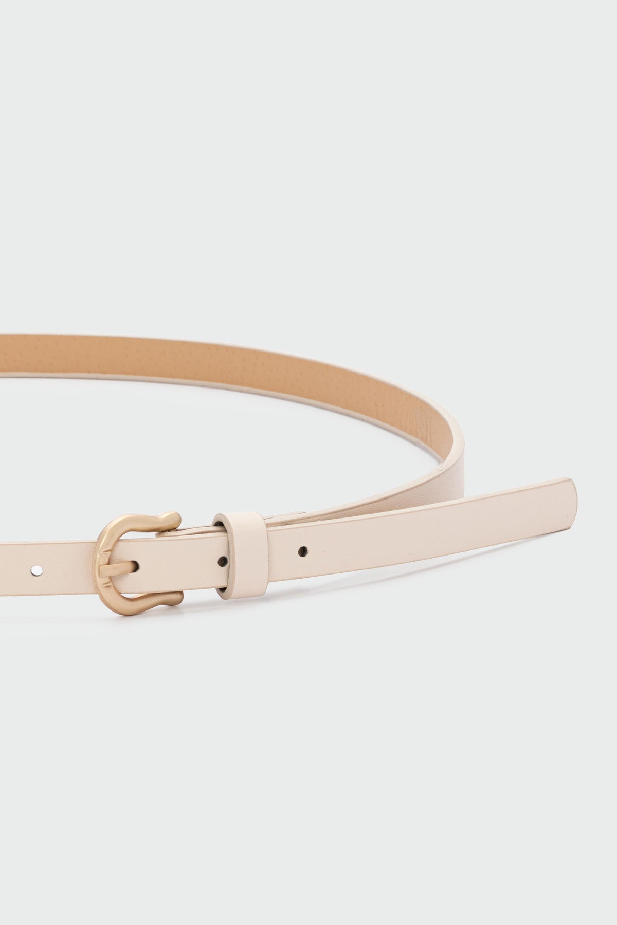 Parure Oval-Buckle Slim Belt in cream, view 2 – Nouva