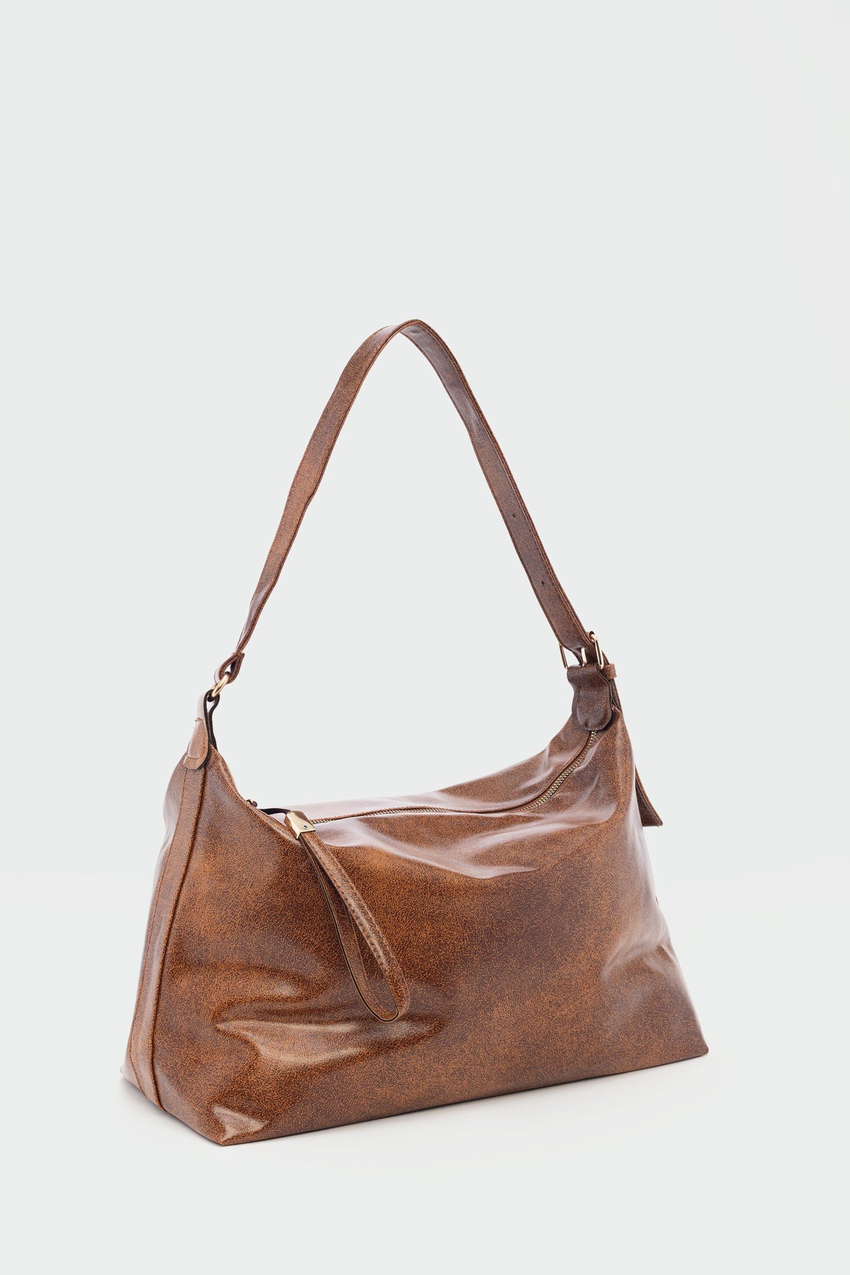 Qamar Slouchy Shoulder Bag in tan, view 5 – Nouva