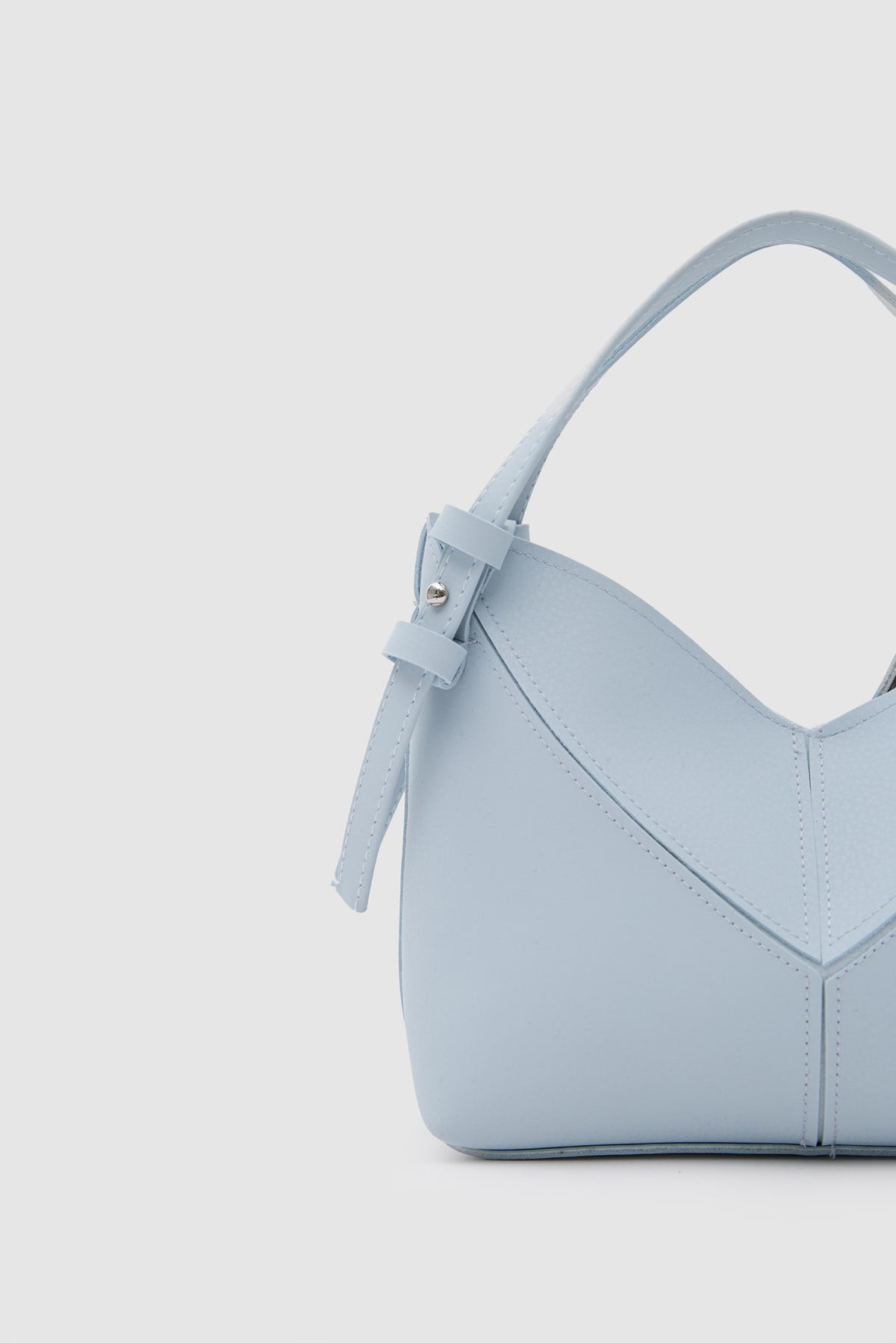Simak Asymmetric Charm Crossbody Bag in baby blue, view 8 – Nouva