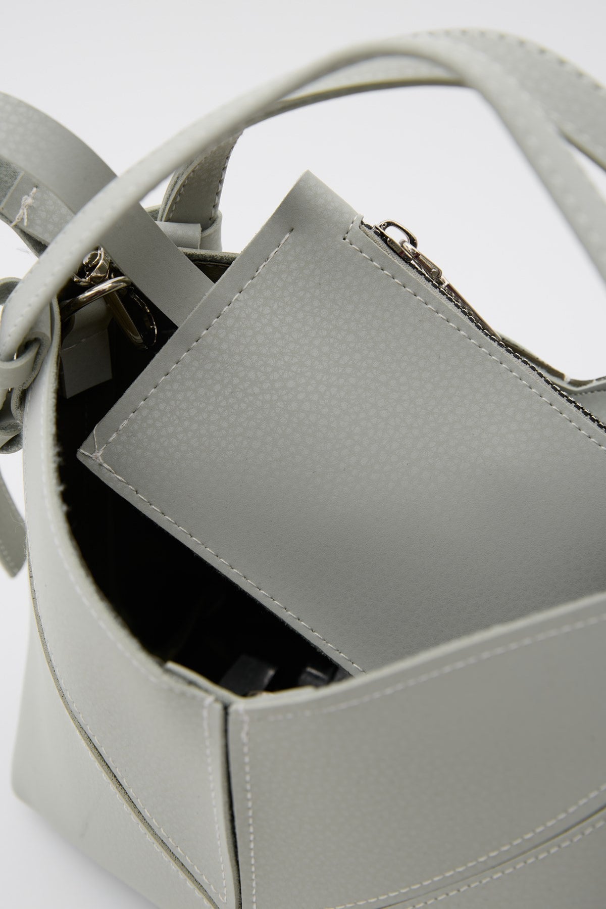 Simak Asymmetric Charm Crossbody Bag in mint, view 6 – Nouva