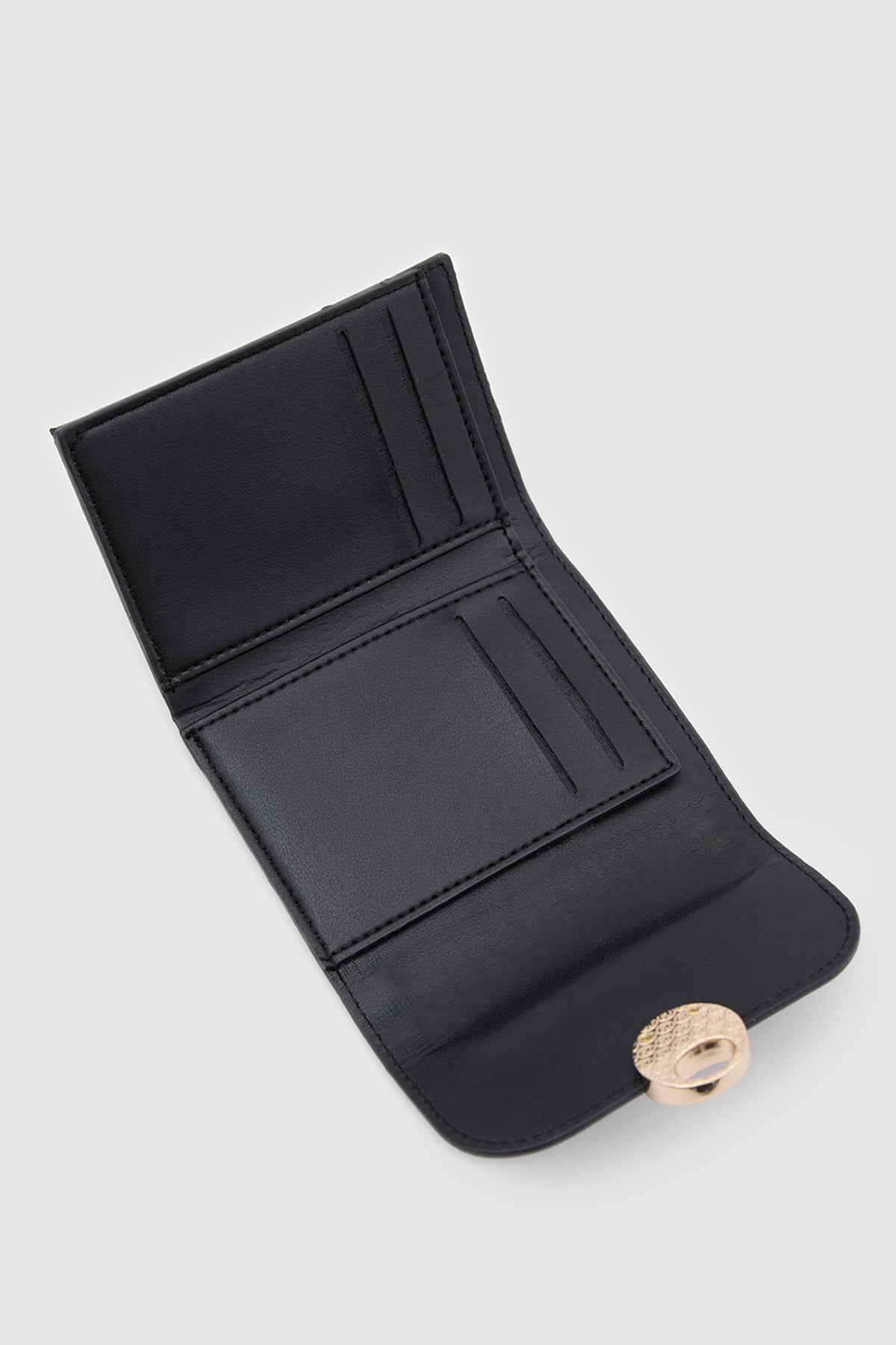 Tresor Straw Wallet in black, view 3 – Nouva