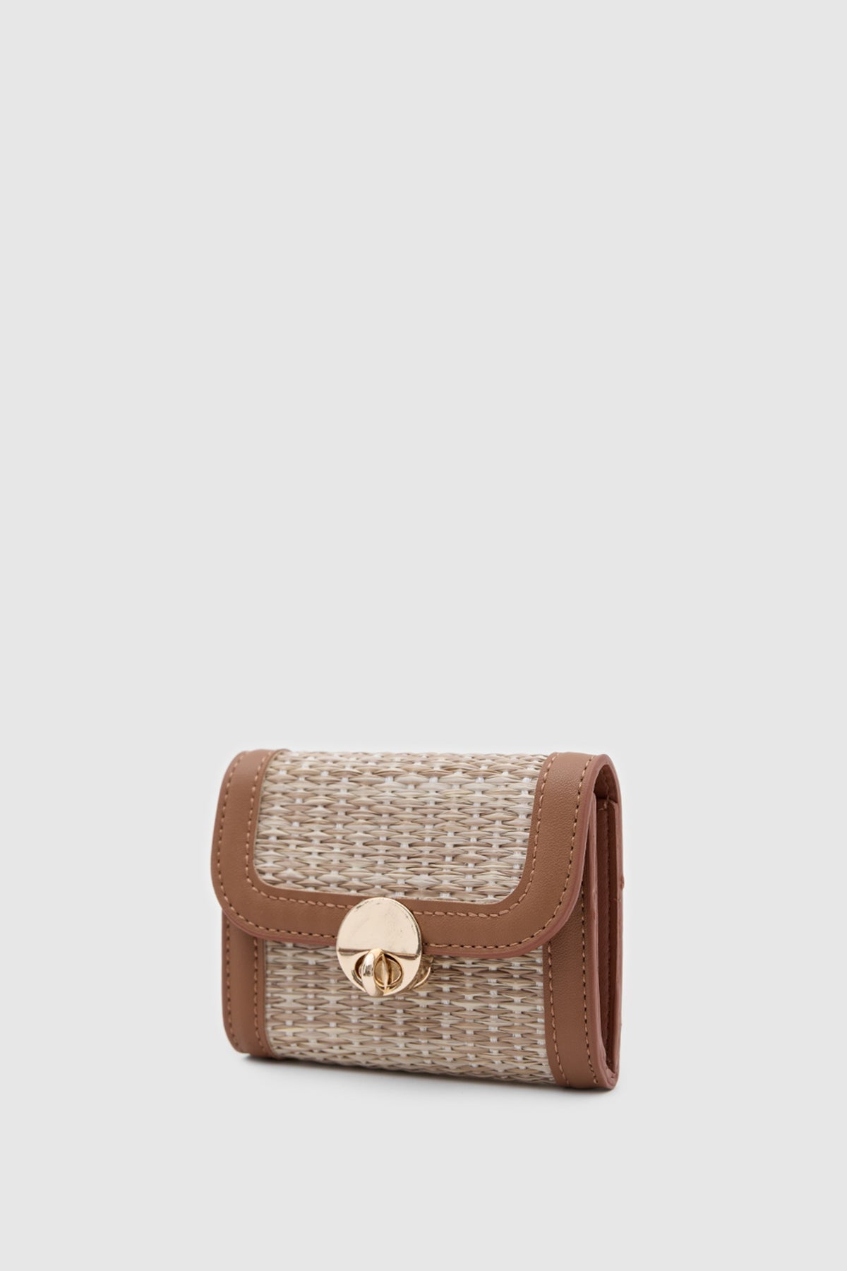 Tresor Straw Wallet in tan, view 2 – Nouva