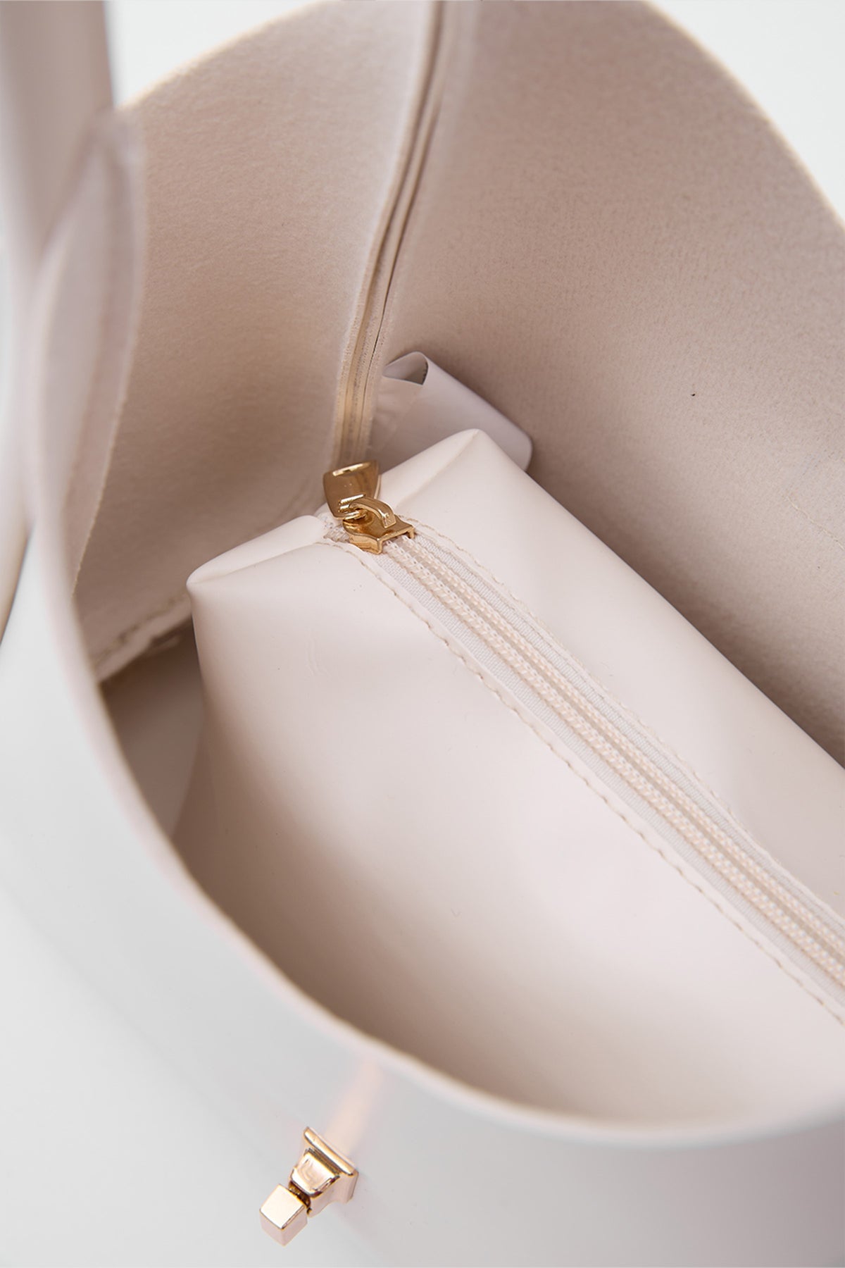 Vega Top-Handle Crossbody Bag in cream, view 8 – Nouva