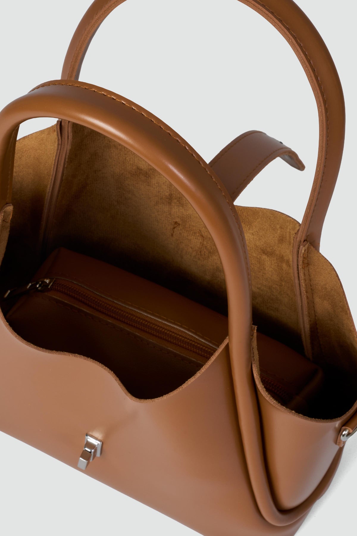 Vega Top-Handle Crossbody Bag in tan, view 4 – Nouva