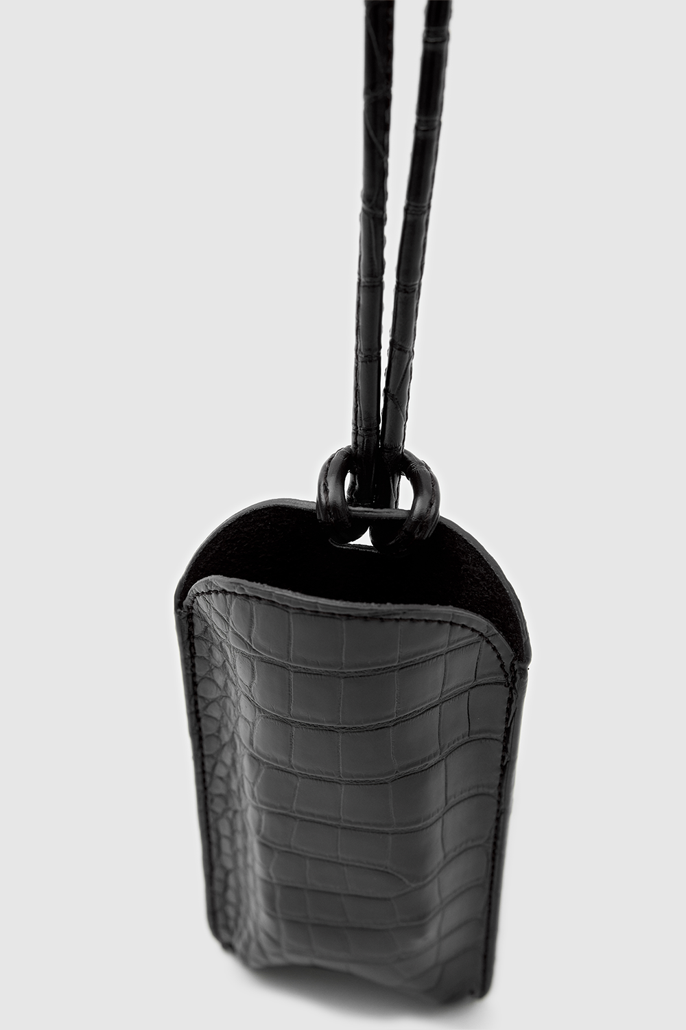 Vitrine Croc-Print Glasses Case in black, view 6 – Nouva