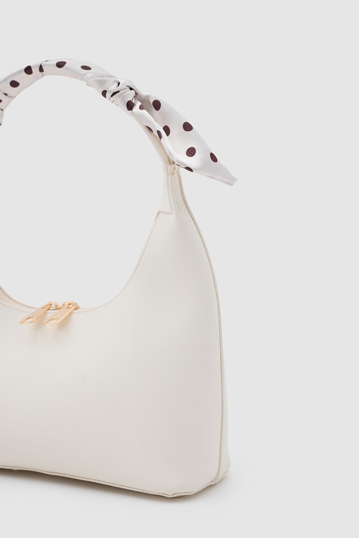 Zuhra Scarf-Detail Crossbody Bag in cream, view 5 – Nouva